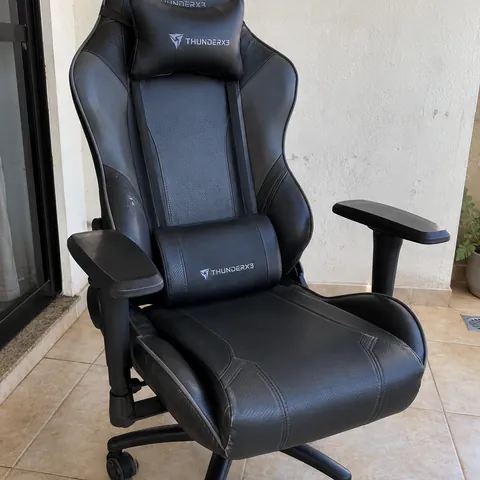 Foto do produto Cadeira gamer ThunderX3 TGC12 disponível para troca no Unitrocas