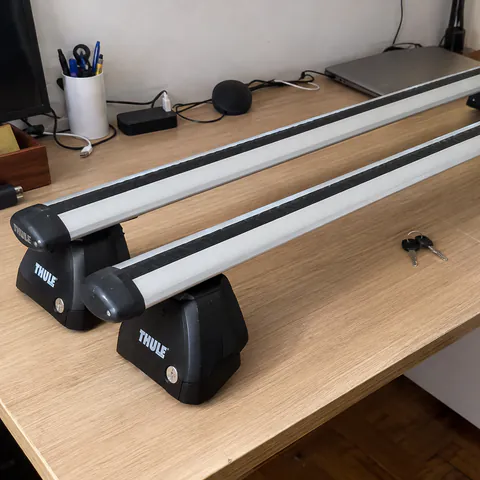 Foto do produto Rack Thule WingBar Evo com barras de 120 cm disponível para troca no Unitrocas
