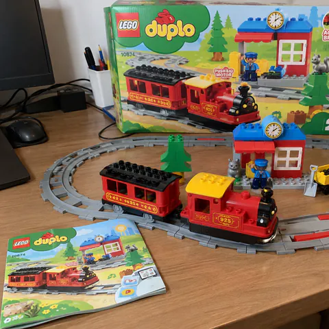 Foto do produto LEGO DUPLO Trem a Vapor 10874 disponível para troca no Unitrocas