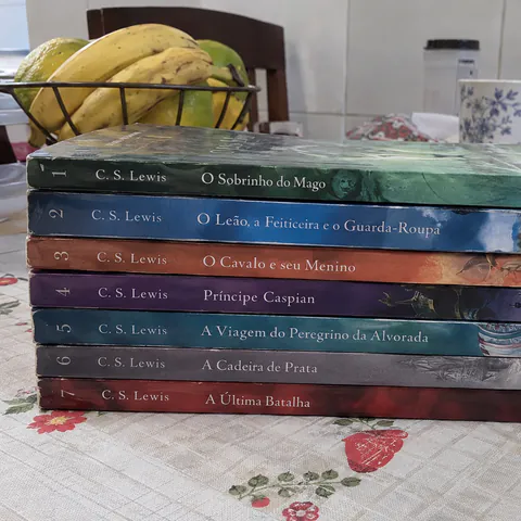Foto do produto Coleção As Crônicas de Nárnia em sete volumes disponível para troca no Unitrocas