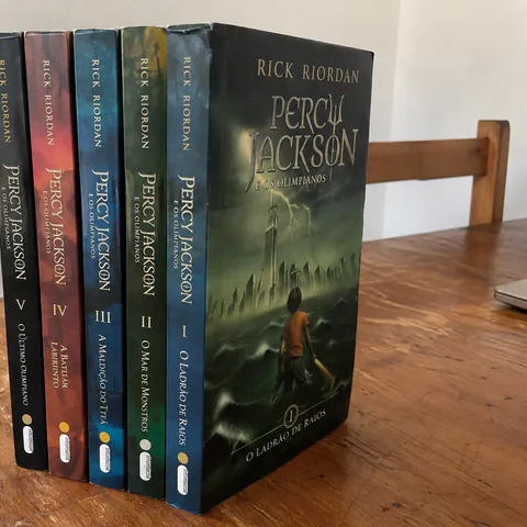 Foto do produto Coleção Percy Jackson e os Olimpianos disponível para troca no Unitrocas
