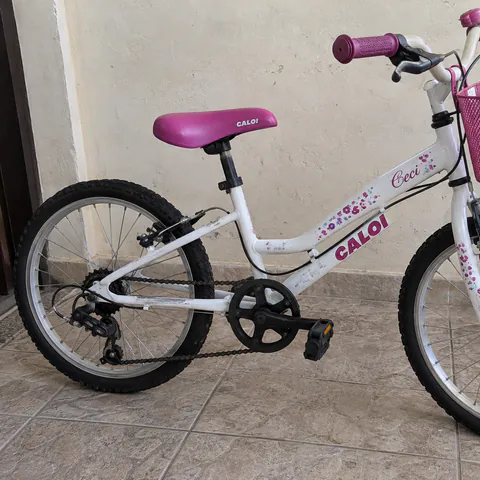 Foto do produto Bicicleta infantil Caloi Ceci aro 20 disponível para troca no Unitrocas