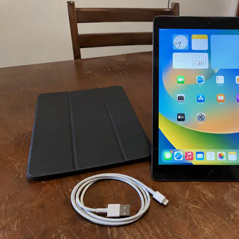 Foto do produto iPad de 9ª geração, 64 GB Wi-Fi disponível para troca no Unitrocas