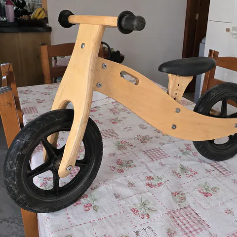 Foto do produto Bicicleta de equilíbrio infantil sem pedal disponível para troca no Unitrocas