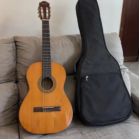 Foto do produto Violão Giannini N-14 de nylon disponível para troca no Unitrocas