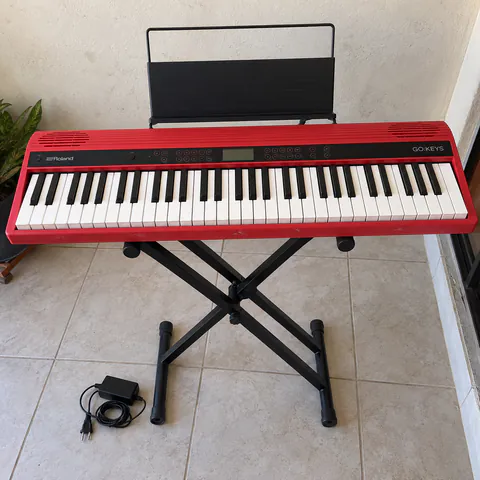 Foto do produto Teclado Roland GO:KEYS GO-61K disponível para troca no Unitrocas