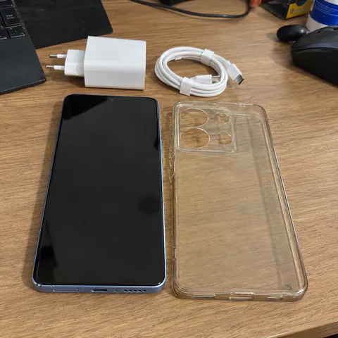Foto do produto Xiaomi Redmi Note 13 Pro 5G de 256 GB disponível para troca no Unitrocas
