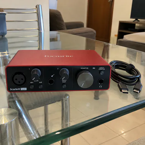 Foto do produto Interface de áudio Focusrite Scarlett Solo de 3ª geração disponível para troca no Unitrocas
