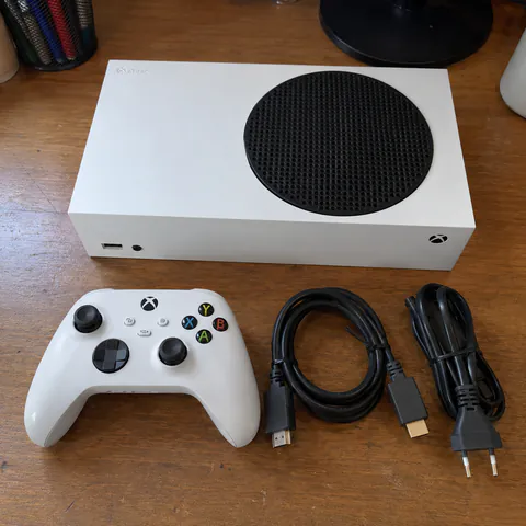 Foto do produto Xbox Series S de 512 GB disponível para troca no Unitrocas